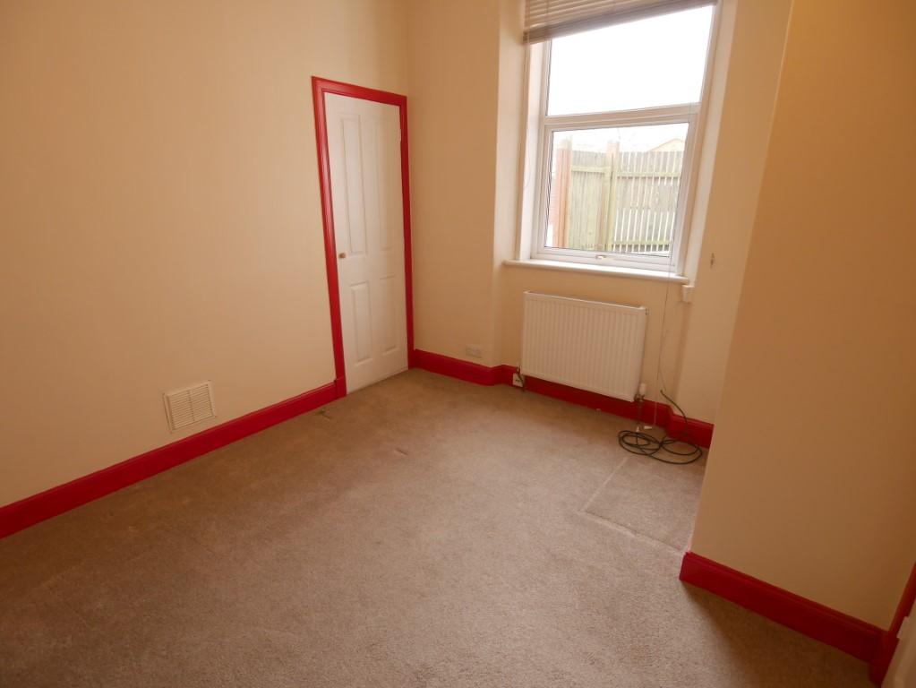 85 C Glasgow Street, Dumfries, DG2 9 AG - Braidwoods