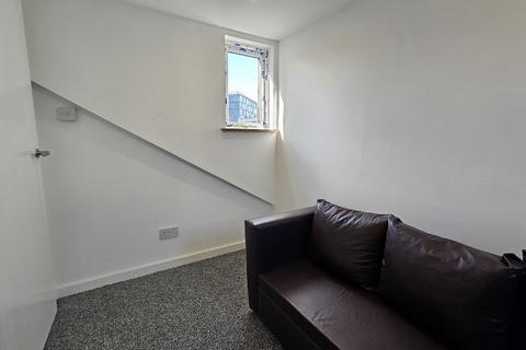 3 bedroom apartment to rent, Great Eastern Street, London, Shoreditch