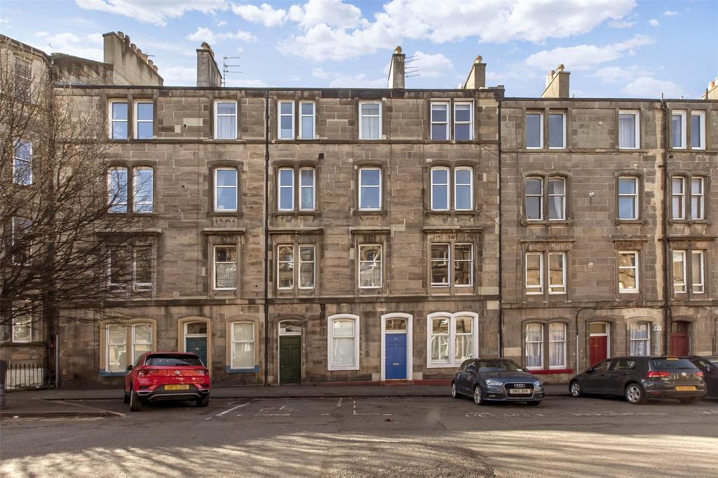 Brunswick Street, Edinburgh, EH7 3 bed apartment £265,000