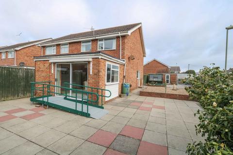 5 Glebe Close, Hayling Island, PO11 0LB