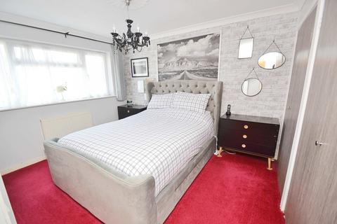 8 Batcombe Close, Bournemouth, BH11 8PG