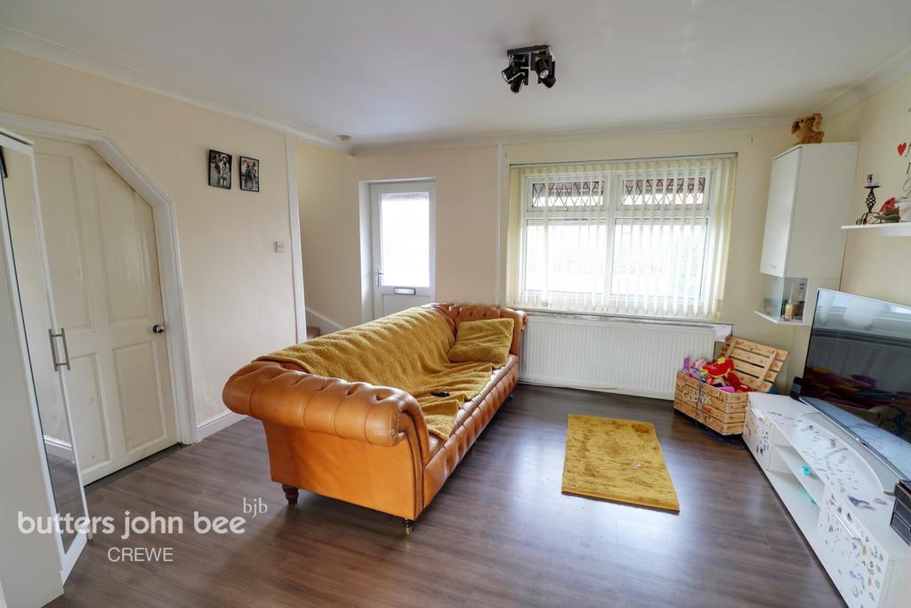 Claughton Avenue, Crewe 3 bed mews £130,000
