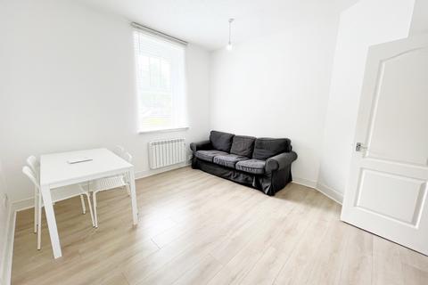 2 bedroom flat to rent, Avonley Road, London , SE14