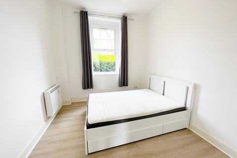 2 bedroom flat to rent, Avonley Road, London , SE14
