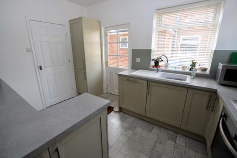 18 Abbey Close, Stretford, Manchester, M32 9PX