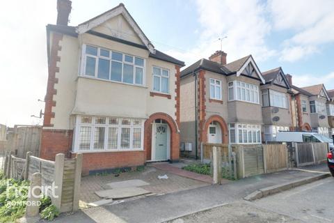 1 Dunton Road, Romford, RM1 4AH