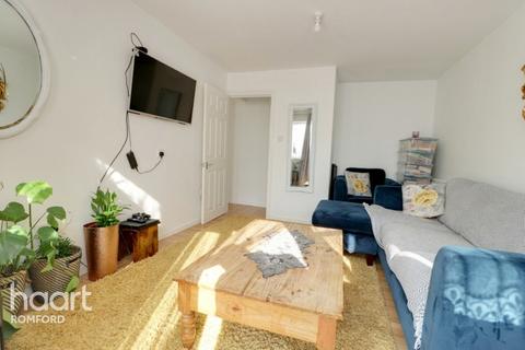 1 Dunton Road, Romford, RM1 4AH