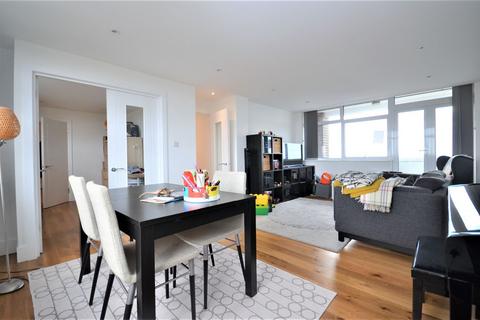 undefined, The Knoll, West Ealing W13 8JJ
