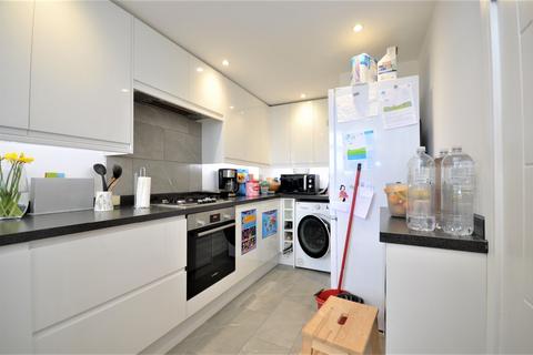 undefined, The Knoll, West Ealing W13 8JJ