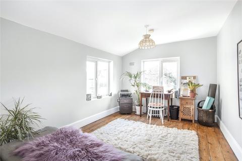 36 Coopersale Road, London, E9 6BA