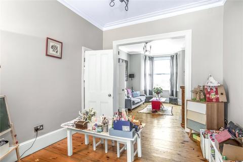 36 Coopersale Road, London, E9 6BA