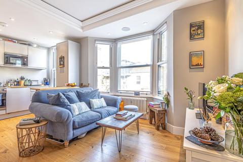 Flat 2, 25 Birkbeck Road, London, W3 6BQ