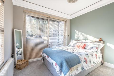 Flat 2, 25 Birkbeck Road, London, W3 6BQ