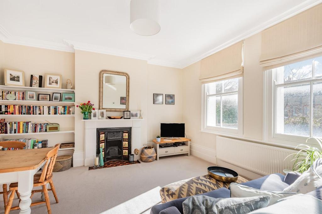 Veronica Road, Balham 1 bed flat £450,000