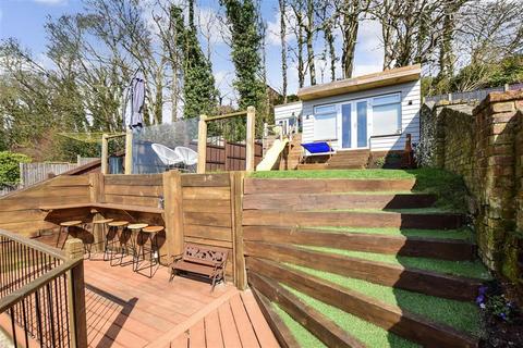 24 Castlemount Road, Dover, CT16 1SP