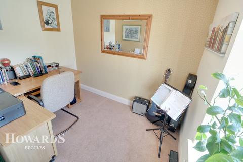 4 Benton Way, Halesworth, IP19 8RY