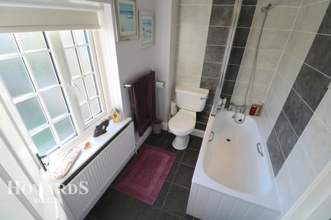 4 Benton Way, Halesworth, IP19 8RY