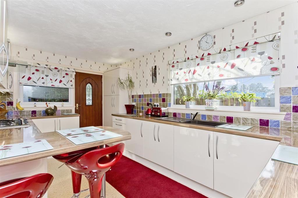 Hardhill Road, Bathgate 3 bed bungalow £275,000