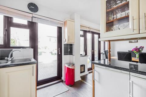 24 Ashdale Road, London, SE12 9ND