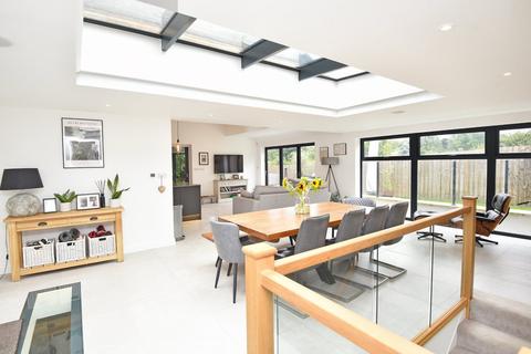 undefined, Shaw Lane, Farnham, HG5