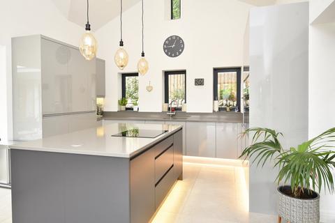 undefined, Shaw Lane, Farnham, HG5