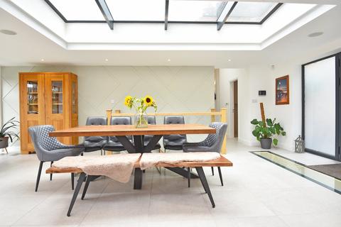 undefined, Shaw Lane, Farnham, HG5