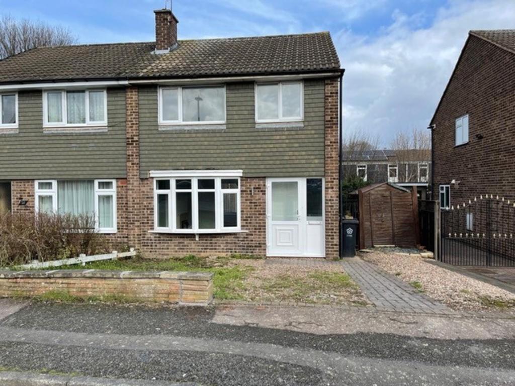 Brookdale Road, Leicester 3 bed semidetached house £900 pcm (£208 pw)