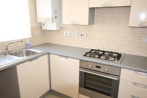 2 bedroom terraced house to rent, Wingfield Court , Grantham