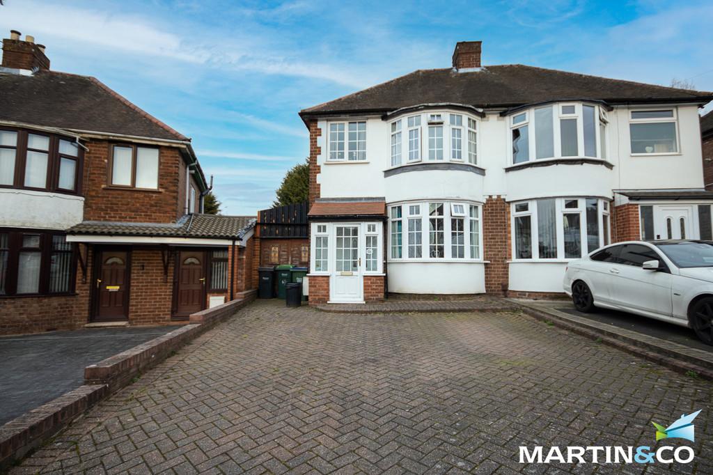 Defford Drive, Oldbury, B68 3 bed semidetached house £180,000