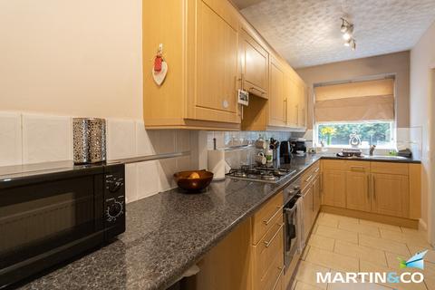 11a Defford Drive, Oldbury, B68 9RQ