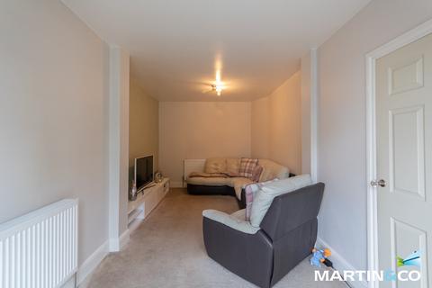 11a Defford Drive, Oldbury, B68 9RQ