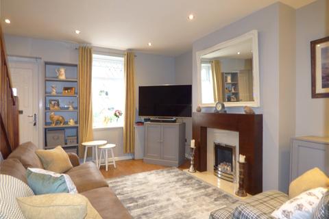 9 Ashes Lane, Springhead, Oldham, OL4 4PF