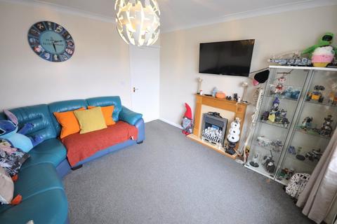 12 Ashburnham Road, Thorne, Doncaster, DN8 5AE
