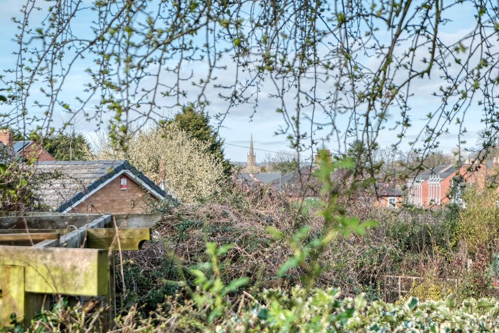 Rock Hill, Bromsgrove, B61 7LJ 4 bed semidetached house £399,950