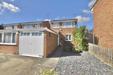 3 bedroom detached house for sale - Cornflower Drive, Chelmsford, CM1 6XY