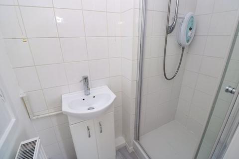 12 Chandlers Keep, Brownhills, Walsall, WS8 7EQ