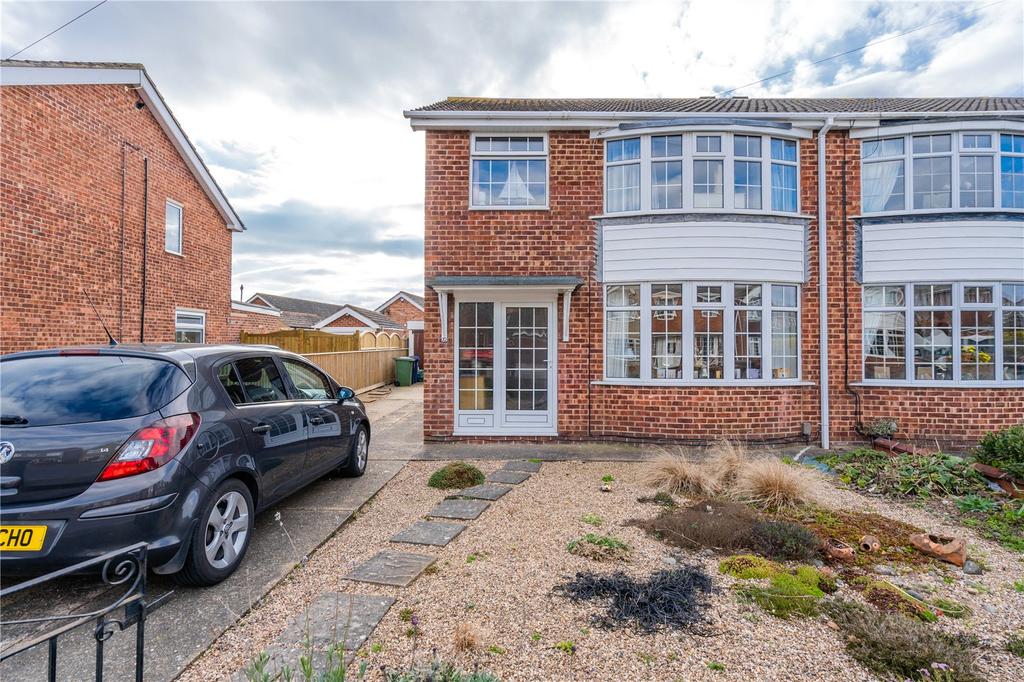 Bolingbroke Road, Cleethorpes, DN35 3 bed semidetached house £229,000