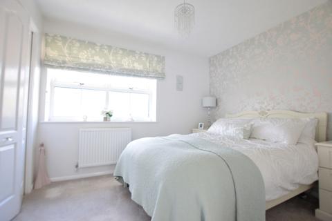 90 Danvers Drive, Church Crookham, Fleet, GU52 0ZE