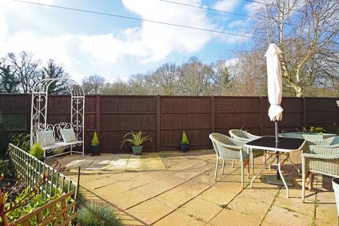 90 Danvers Drive, Church Crookham, Fleet, GU52 0ZE