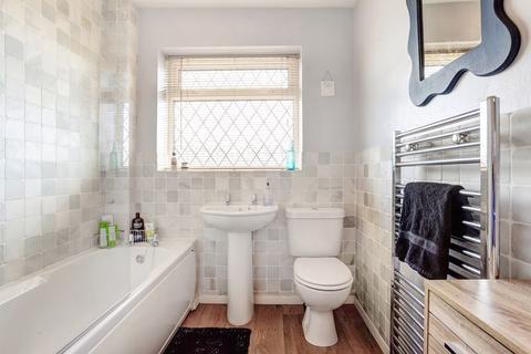 42 Camborne Close, Congleton, CW12 3BG