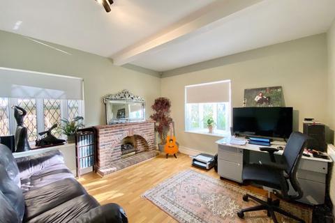 68 Blendon Road, Bexley, DA5 1BS