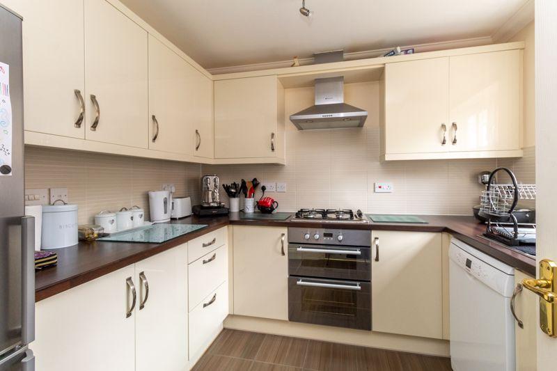 Vanguard Chase, Costessey, Norwich 3 bed semidetached house £230,000