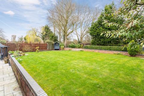 15 Berkeley Crescent, Crewe, CW2 6QA