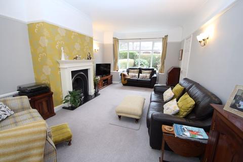 11 Barlow Fold Road, Romiley, Stockport, SK6 4LH