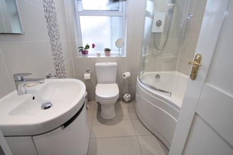 11 Barlow Fold Road, Romiley, Stockport, SK6 4LH