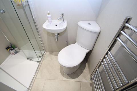 11 Barlow Fold Road, Romiley, Stockport, SK6 4LH