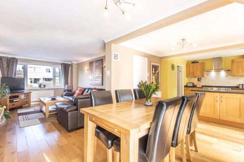 37 Nidd Approach, Wetherby, LS22 7UJ