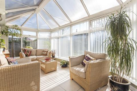 37 Nidd Approach, Wetherby, LS22 7UJ