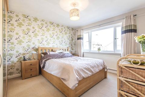 37 Nidd Approach, Wetherby, LS22 7UJ