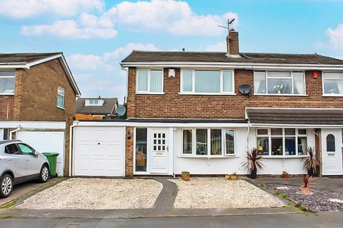 13 Harcourt Drive, Lower Gornal, Dudley, DY3 2PW